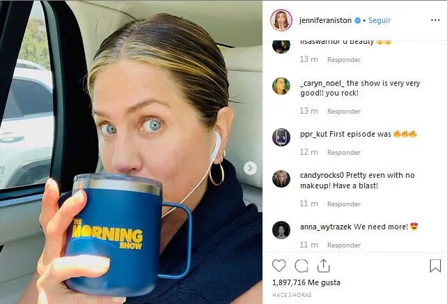 Tomando café y sin una gota de maquillaje: Jennifer Aniston deslumbró en Instagram (otra vez)