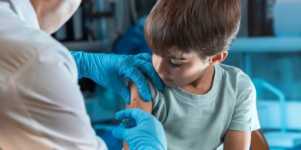La Justicia de Uruguay suspendió la aplicación de vacunas contra el coronavirus en menores de 13 años