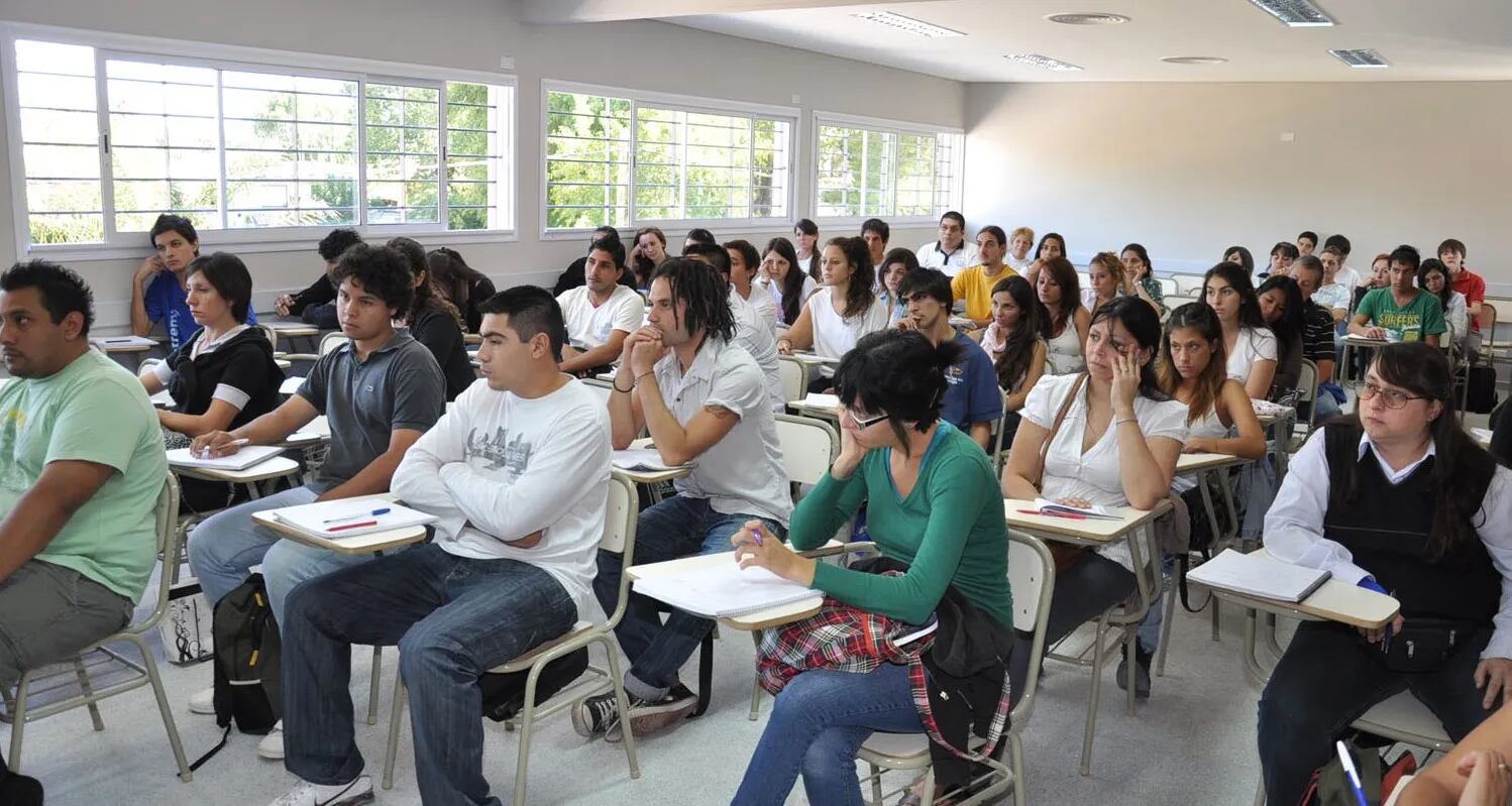 Vuelven las clases presenciales a la Facultad de Derecho en la UBA: cómo será el protocolo