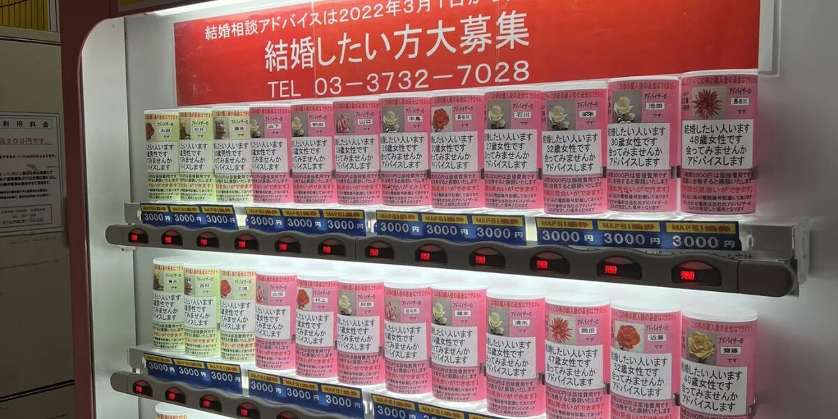 Japón presentó una máquina expendedora para conseguir pareja y causa furor: cómo funciona
