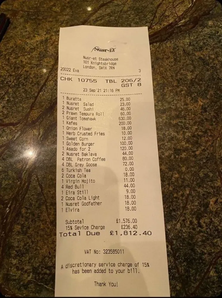 Fueron a comer a un restaurante de lujo, pidieron los platos más costosos y la cuenta los dejó helados: “Es un fraude”