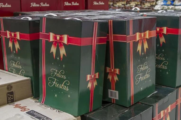 Entregarán bono de fin de año para beneficiarios de la AUH y cajas navideñas a jubilados
